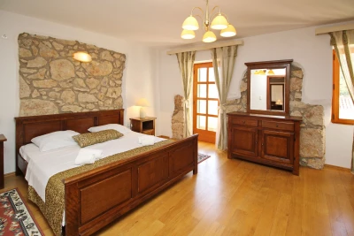 Vila s bazénem Ostrov Krk - Baška OS 10578 N1