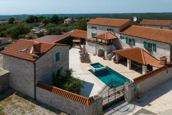 Vila Istrie - Sveti Lovreč IS 7380 N1