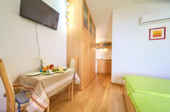 Apartmán Ostrov Krk - Vantačići (Malinska) OS 10923 N1