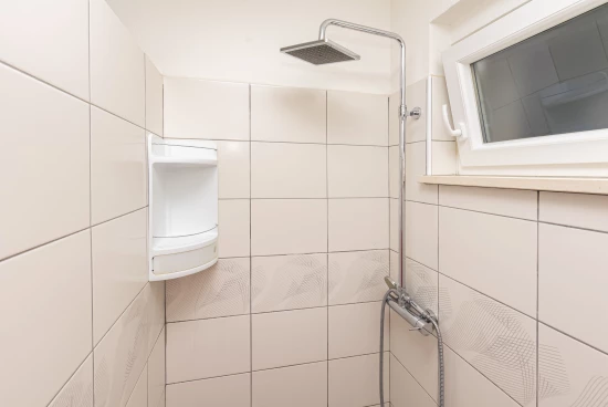 Apartmán Střední Dalmácie - Dugi Rat DA 9931 N1