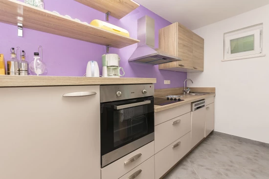 Apartmán Střední Dalmácie - Dugi Rat DA 9931 N1