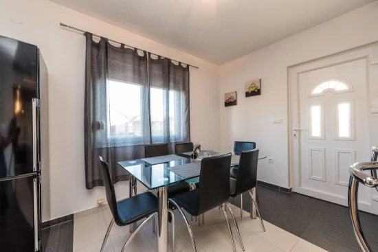 Apartmán Severní Dalmácie - Sukošan DA 9943 N1