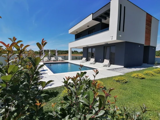 Vila Severní Dalmácie - Privlaka DA 9964 N1