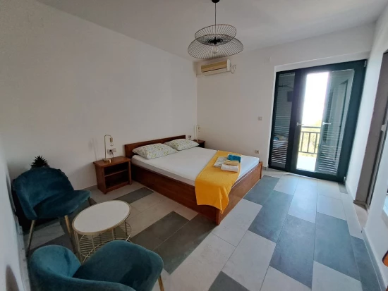 Apartmánový pokoj Střední Dalmácie - Gradac DA 9984 N1