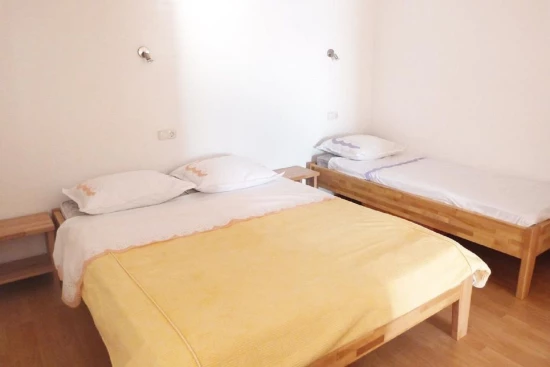 Apartmán Střední Dalmácie - Pisak DA 9991 N6