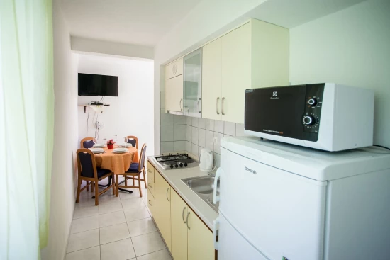 Apartmán Střední Dalmácie - Dugi Rat DA 9992 N2