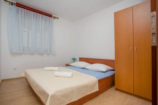 Apartmán Střední Dalmácie - Dugi Rat DA 9992 N2