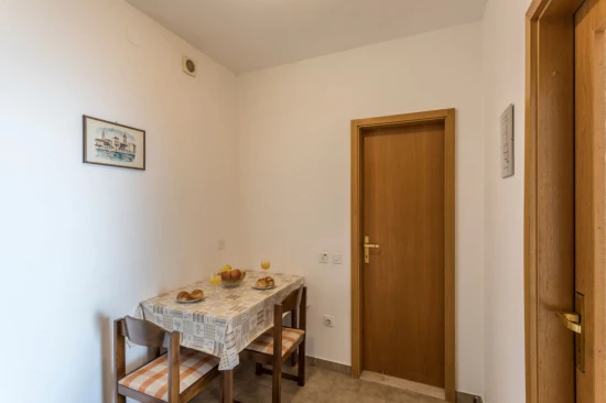 Apartmán Střední Dalmácie - Baška Voda DA 10001 N1