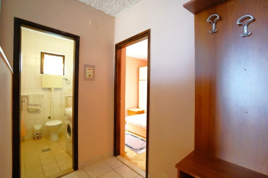 Apartmán Střední Dalmácie - Pisak DA 10071 N1