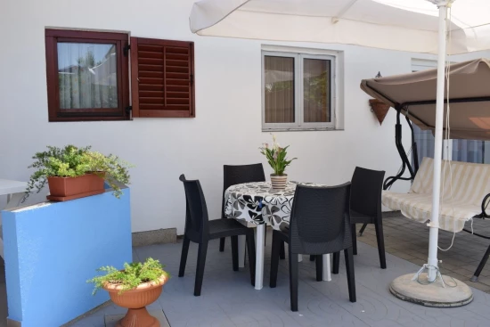 Apartmán Severní Dalmácie - Tribunj (Vodice) DA 10083 N2