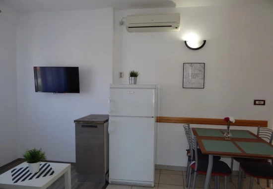 Apartmán Střední Dalmácie - Okrug Gornji DA 10088 N2