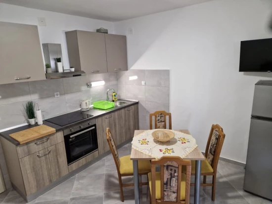 Apartmán Střední Dalmácie - Podgora DA 10101 N1