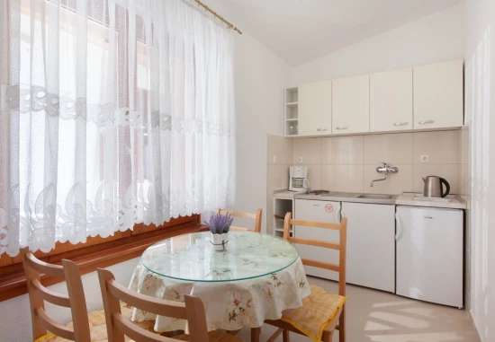 Apartmán Střední Dalmácie - Brela DA 10103 N2