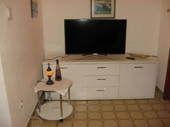 Apartmán Střední Dalmácie - Pisak DA 10121 N1