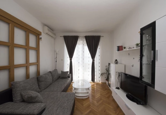 Apartmán Střední Dalmácie - Brela DA 10128 N2