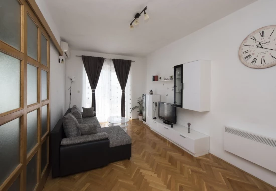 Apartmán Střední Dalmácie - Brela DA 10128 N2