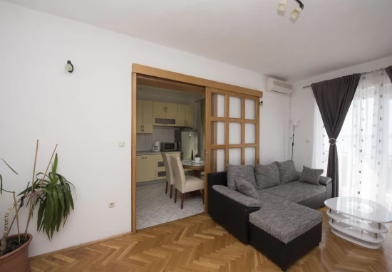 Apartmán Střední Dalmácie - Brela DA 10128 N2