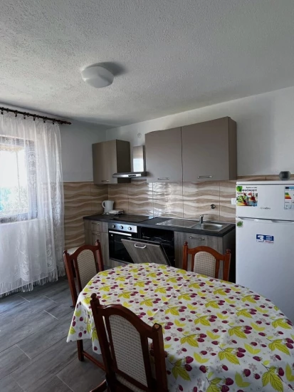 Apartmán Severní Dalmácie - Lukovo Šugarje DA 10231 N2