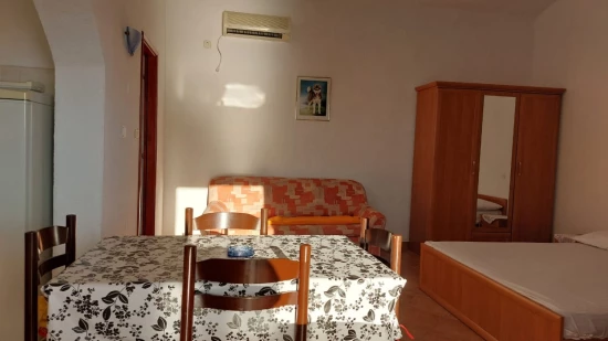 Apartmán Severní Dalmácie - Lukovo Šugarje DA 10233 N3