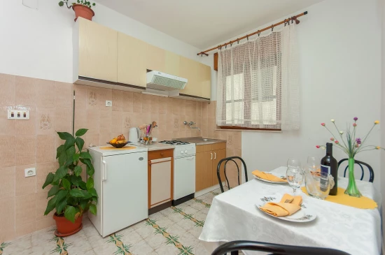 Apartmán Střední Dalmácie - Staniči DA 10241 N1