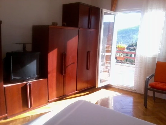 Apartmán Střední Dalmácie - Marina DA 10244 N1