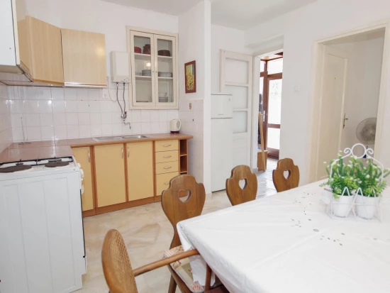 Apartmán Střední Dalmácie - Makarska DA 10246 N1