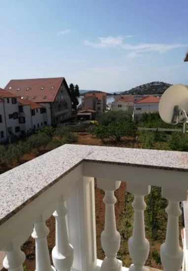 Apartmán Severní Dalmácie - Tribunj (Vodice) DA 10265 N2