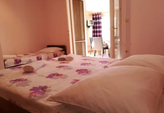 Apartmán Severní Dalmácie - Tribunj (Vodice) DA 10265 N4