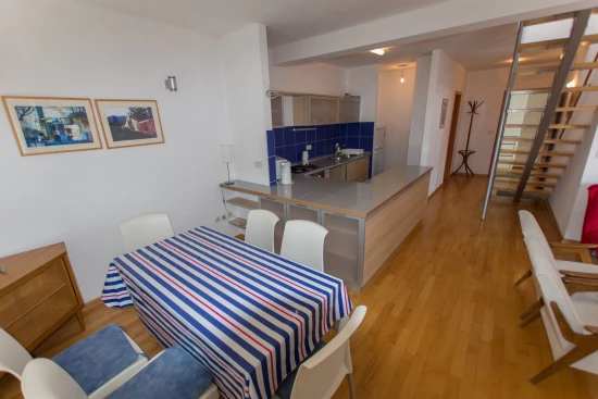 Apartmán Střední Dalmácie - Tučepi DA 10268 N3