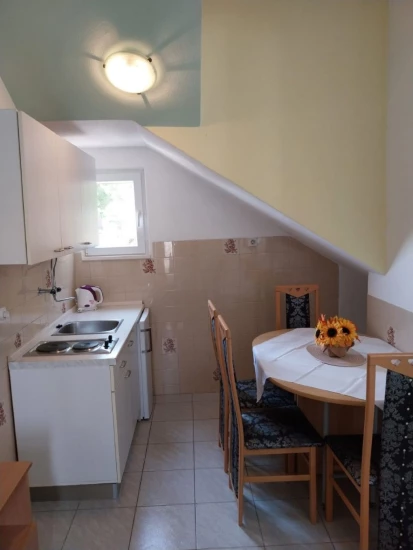 Apartmán Střední Dalmácie - Baška Voda DA 10270 N1