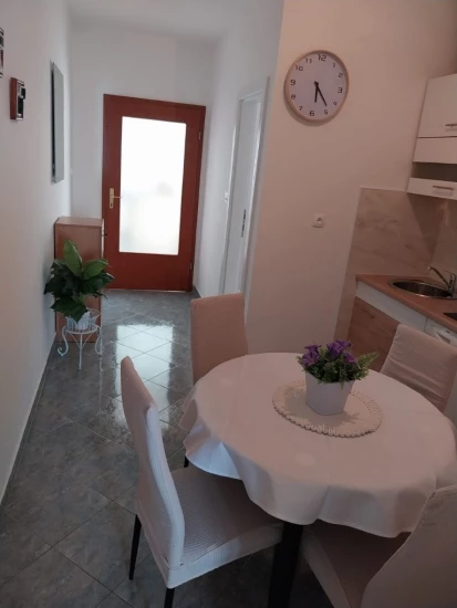 Apartmán Střední Dalmácie - Baška Voda DA 10270 N2