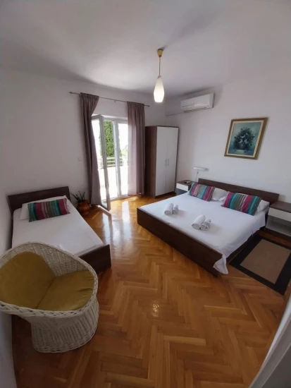 Apartmán Střední Dalmácie - Baška Voda DA 10270 N2