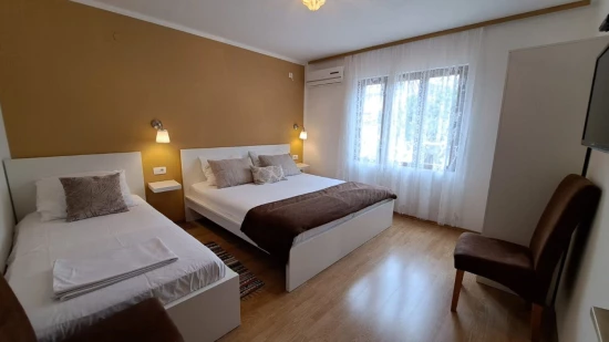 Apartmán Střední Dalmácie - Marina DA 10278 N2