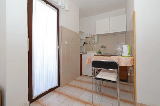 Apartmán Severní Dalmácie - Tribunj (Vodice) DA 10321 N4