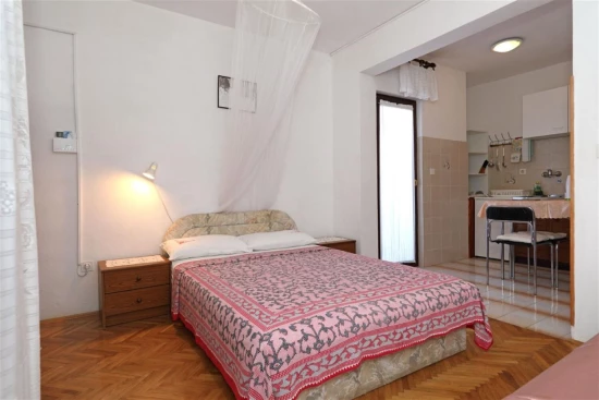 Apartmán Severní Dalmácie - Tribunj (Vodice) DA 10321 N4