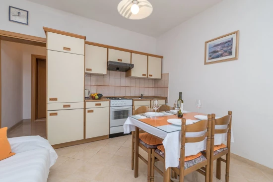 Apartmán Střední Dalmácie - Seget Donji DA 10327 N3