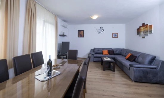 Apartmán Střední Dalmácie - Podstrana DA 10330 N1