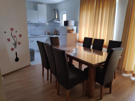 Apartmán Střední Dalmácie - Podstrana DA 10330 N1