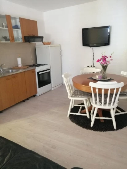 Apartmán Střední Dalmácie - Marina DA 10371 N2