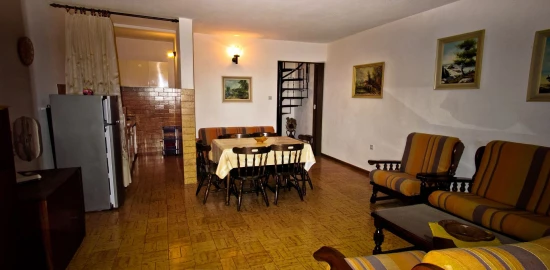 Apartmán Střední Dalmácie - Okrug Gornji DA 10383 N1