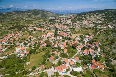 Domek Ostrov Brač - Nerežišća OS 11624 N1