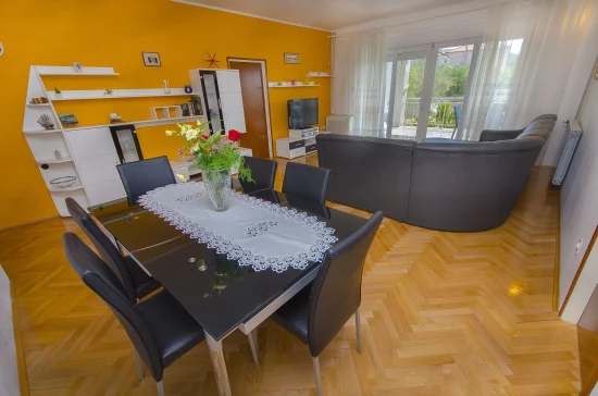 Apartmán Střední Dalmácie - Okrug Gornji DA 10393 N2