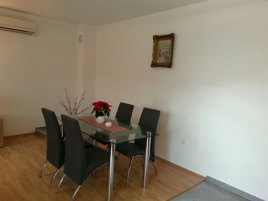 Apartmán Střední Dalmácie - Vinišće DA 10398 N1