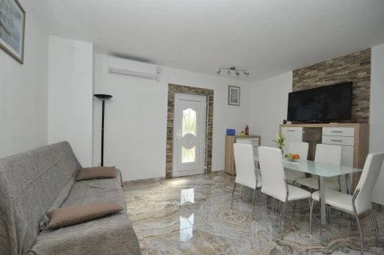 Apartmán Střední Dalmácie - Kaštela DA 10416 N2