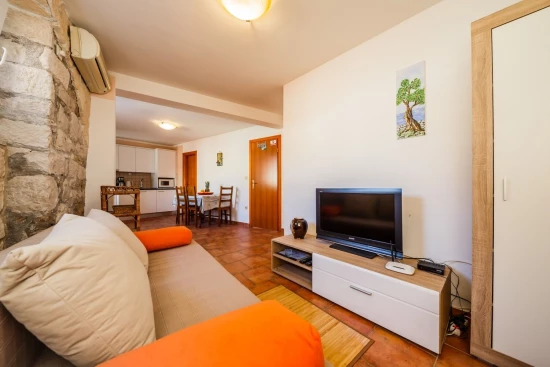 Apartmán Střední Dalmácie - Kaštela DA 10437 N1