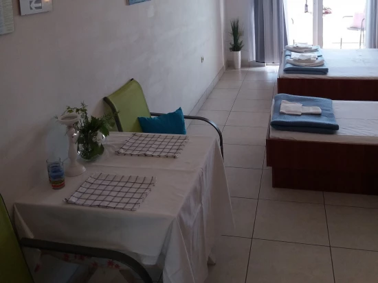 Apartmán Střední Dalmácie - Dugi Rat DA 10441 N1