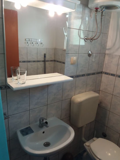 Apartmán Střední Dalmácie - Dugi Rat DA 10441 N2