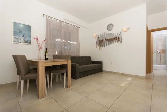 Apartmán Střední Dalmácie - Okrug Gornji DA 10464 N1