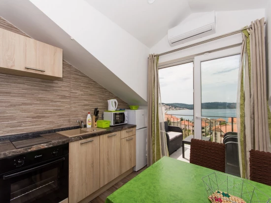 Apartmán Střední Dalmácie - Okrug Gornji DA 10467 N1