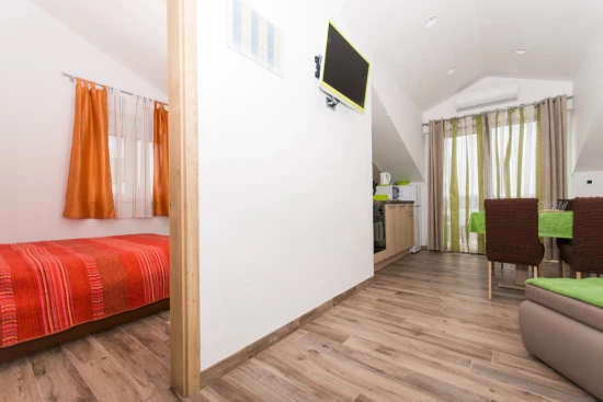 Apartmán Střední Dalmácie - Okrug Gornji DA 10467 N1